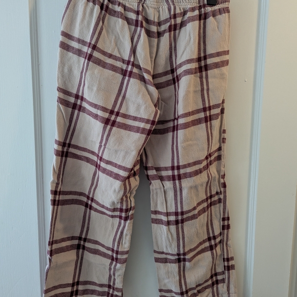 Plaid Lounge Set with Burgundy and Cream - Picture 8 of 8